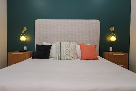 Escritorio y espacio para trabajar con laptop