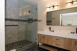 Double Queen | Bathroom | Hair dryer, towels, soap, shampoo