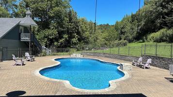 Piscine extérieure