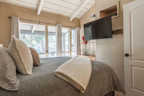 3 chambres, fer et planche à repasser, Wi-Fi gratuit, draps fournis