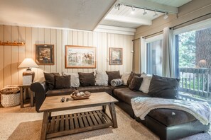 TV connectée, cheminée