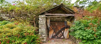 Broad How - Large house ideal for families or walking groups.