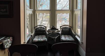 2 bedroom Waterfront Victorian Apartment