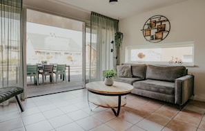 TV - 3 bedroom nice home in Uitgeest (Uitgeest)