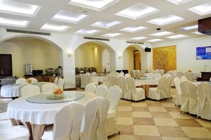 Restaurant - Vienna Hotel (Guiyang Fountain Subway Station Yangmingci Subway Station) (Guiyang)