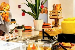 Restaurant - Vienna Hotel (Guiyang Fountain Subway Station Yangmingci Subway Station) (Guiyang)