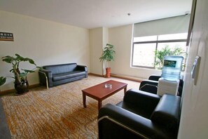 Interior - Super 8 Shanghai Dongjing Huanlegu Dongye Road (Shanghai)