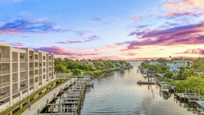 Marina - Resort Pool & Spa, Fitness Center, Pet Friendly, Waterfront Condo in Downtown! (Sarasota)