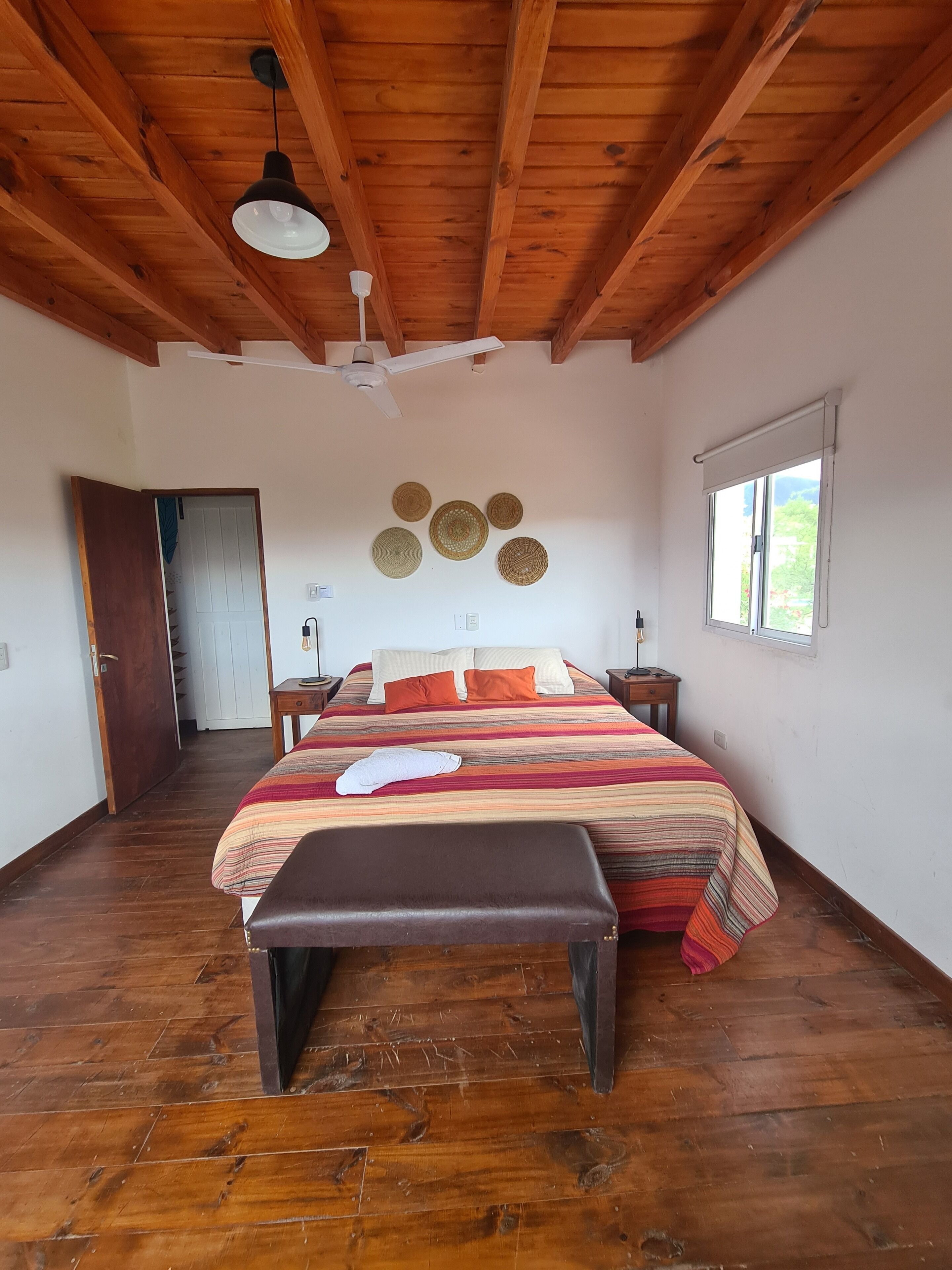 2 chambres, accès au Wi-Fi (inclus)