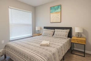 4 slaapkamers, een strijkplank/strijkijzer, wifi, beddengoed