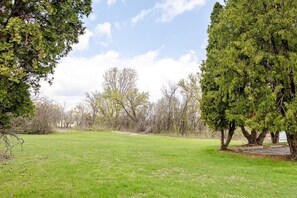 Golf - Charming Private Room in Browntown for 2, Detroit (Brownstown Charter Township)