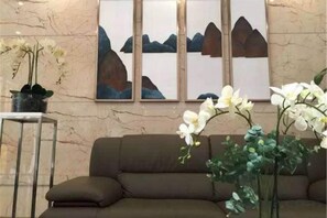 Unclassified image, 5 of 13, button - Lingyun story Hotel (Lingyun)