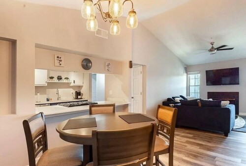 Luxurious 2-Bed, 2-Bath fully furnished Condo – Perfect in Newark, Delaware 