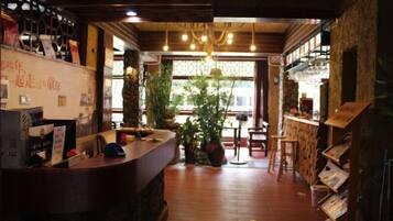 Bar (en el alojamiento)