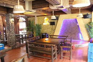 Unclassified image, 4 of 37, button - Baihuayuan River View Guesthouse (Fenghuang County)