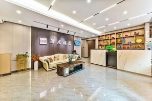 Lobby - Homeinn Ease Hotel (Harbin Central Avenue Flood Control Memorial Tower) (Harbin)