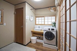 Room - Miyu・Tsuruhashi Japanese-style house Up to 6 people (Osaka)