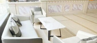 Hongli Business Hotel