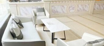 Hongli Business Hotel