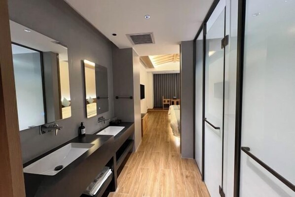 Room - Han Tang · Grand Hotel (Dunhuang)