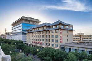 Exterior - Han Tang · Grand Hotel (Dunhuang)