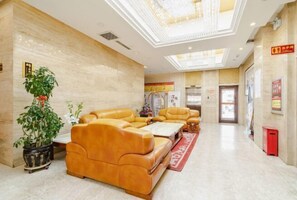 Interior - Han Tang · Grand Hotel (Dunhuang)