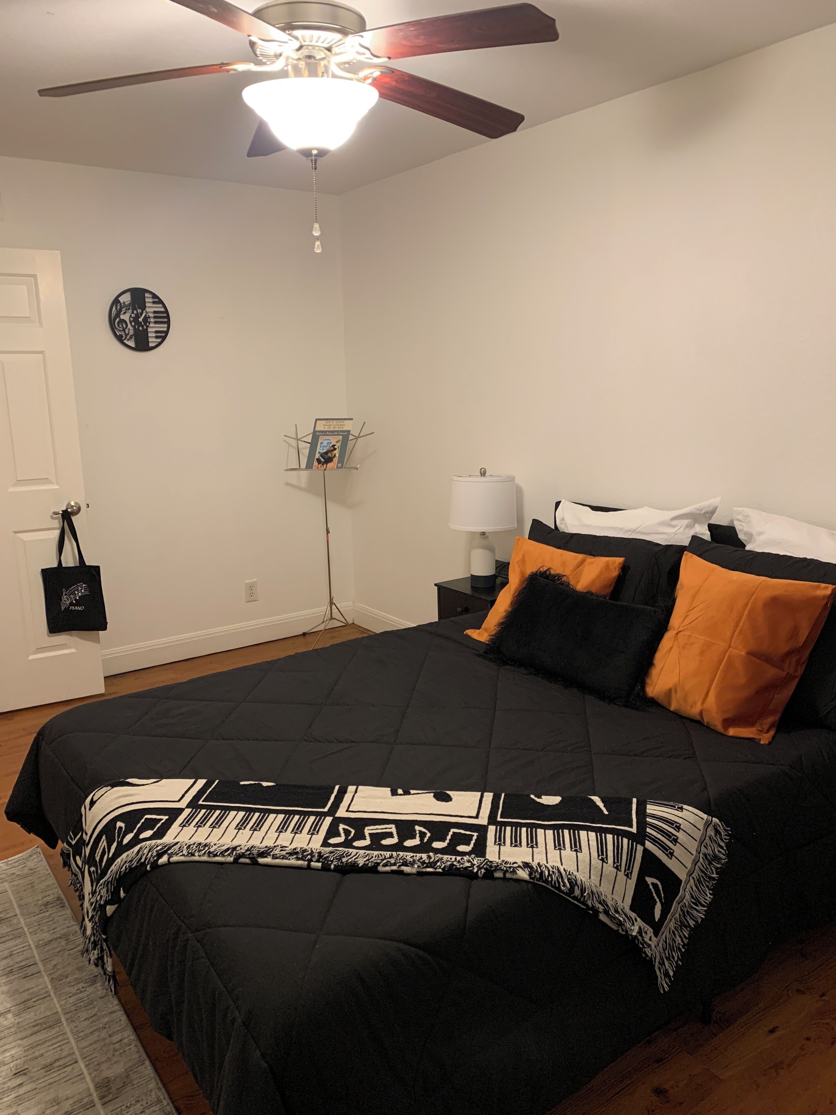The Music House: A music-themed condo & unique experience in the heart of Austin