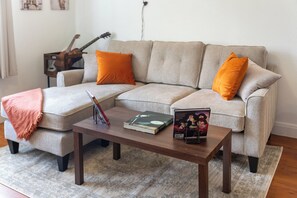 Smart-TV, Bücher, Musikbibliothek