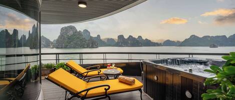 Habitación junior con 1 cama matrimonial o 2 individuales, balcón, vista al océano | Terraza o patio