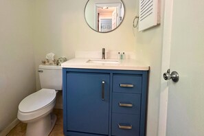 Towels - Steps from shops and restaurants! (Blowing Rock)