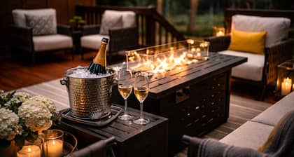 Family Pocono Retreat • Stream • Pool • Firepit • AC • WiFi