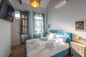 3 slaapkamers, een strijkplank/strijkijzer, gratis wifi, beddengoed