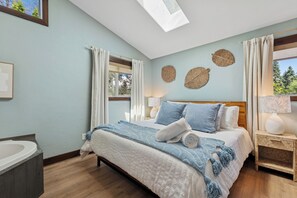 5 habitaciones, escritorio y tabla de planchar con plancha 