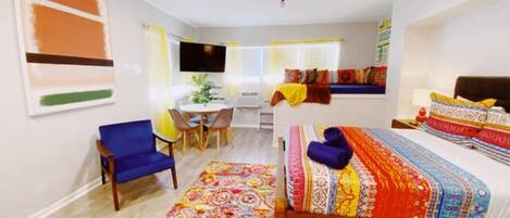 Iron/ironing board, free WiFi