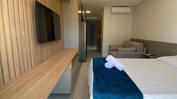 Estúdio luxo, piscina particular, vista para a cidade