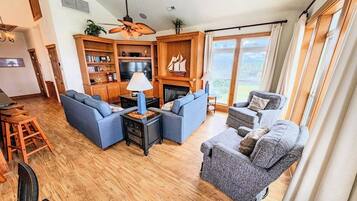 Smart TV, DVD player, books, video library