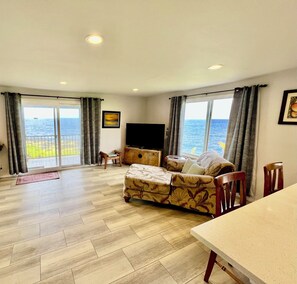 TV, livros, monitores de computador, impressoras