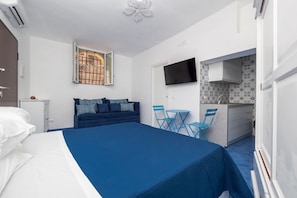 1 chambre, fer et planche Ă repasser, Wi-Fi, draps fournis
