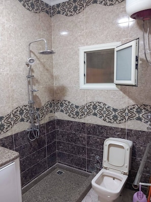 Shower, towels