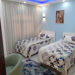 2 bedrooms, iron/ironing board, WiFi, bed sheets