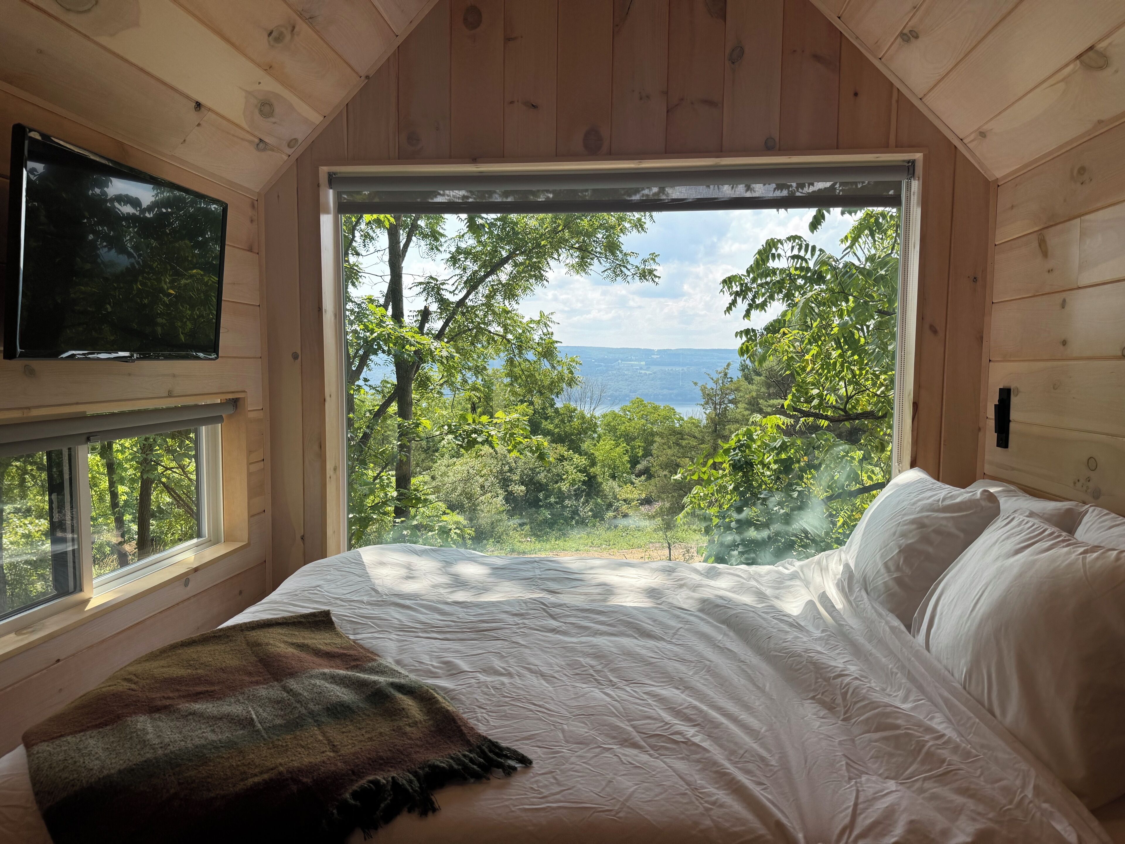 Lakeview Studio Cabin in Perfect Finger Lakes Location