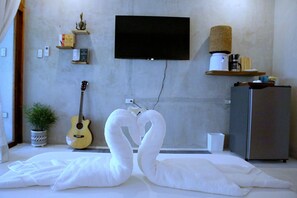 1 bedroom, WiFi, bed sheets - Deluxe Queen Suite (General Luna)