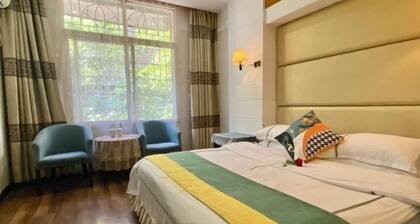 Lengshuijiang Jinlong Hotel