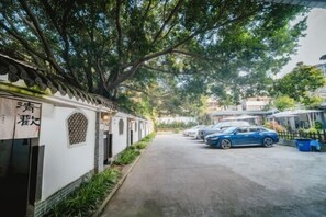 Self parking - TS Business Hotel (Meishan)