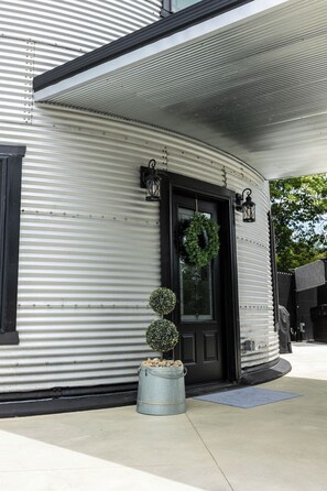 Exterior detail - Harvest Haven Grain Bin (Peebles)