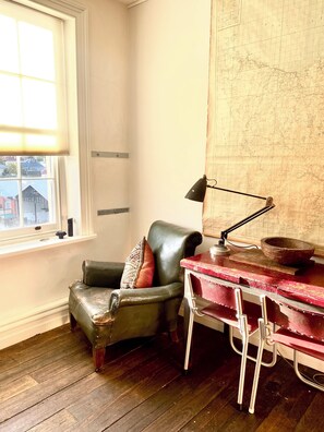 Interior - The Mill Race, Restored heritage apartment in walking distance to city & Mtn (Hobart)