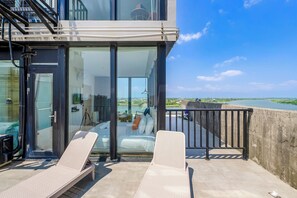 Balcony - ningxiaocean (Wujie)