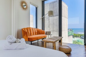 Economy tweepersoonskamer | Verduisterende gordijnen, gratis wifi, beddengoed