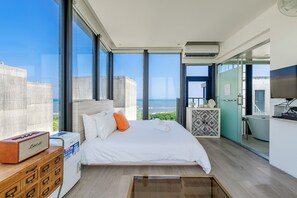 Blackout drapes, free WiFi, bed sheets - ningxiaocean (Wujie)