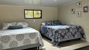 1 bedroom, desk, free WiFi, bed sheets
